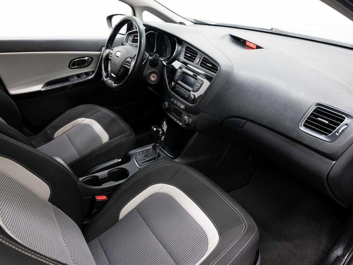 Купить Kia Ceed, 2013, 195 000 км, фото №11