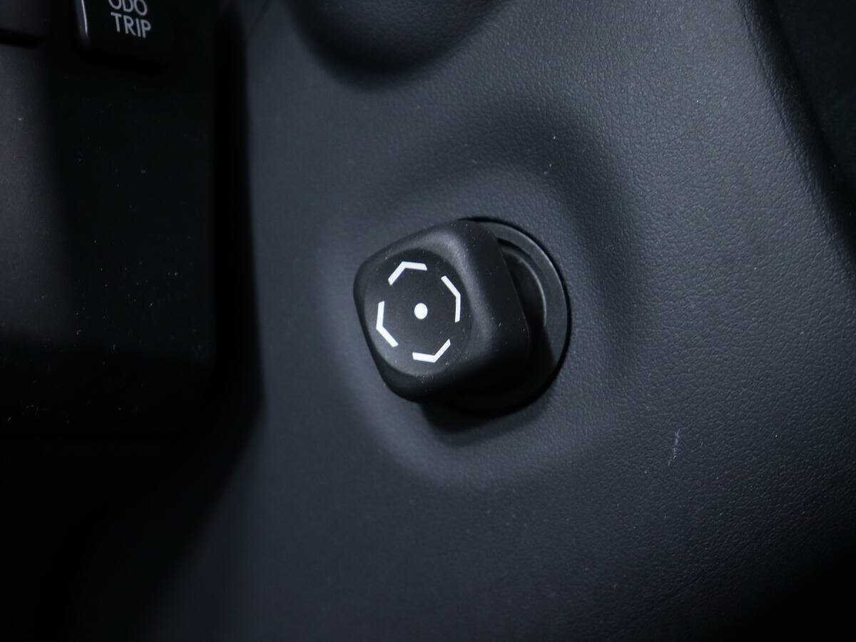 Купить Lexus ES 200, 2016, 123 000 км, фото №23