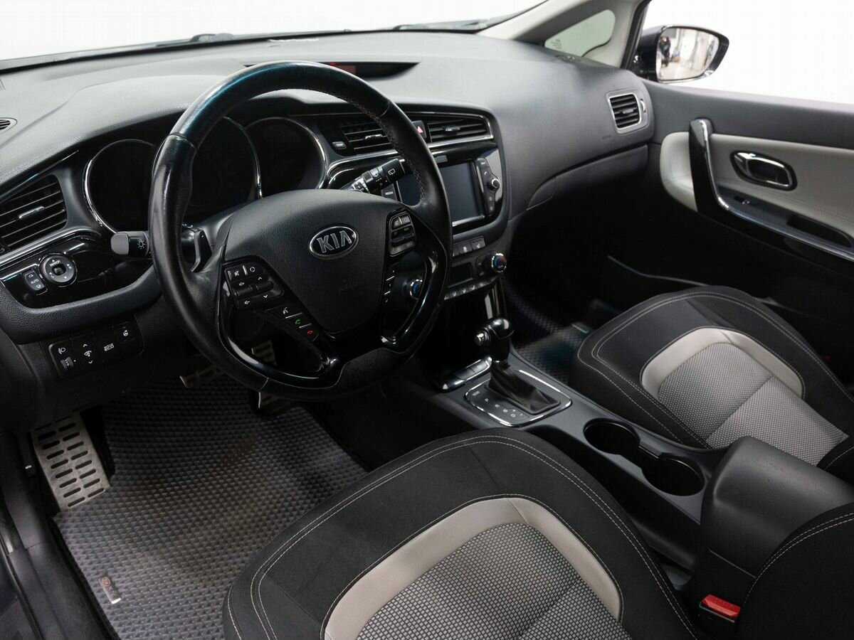 Купить Kia Ceed, 2017, 124 319 км, фото №9