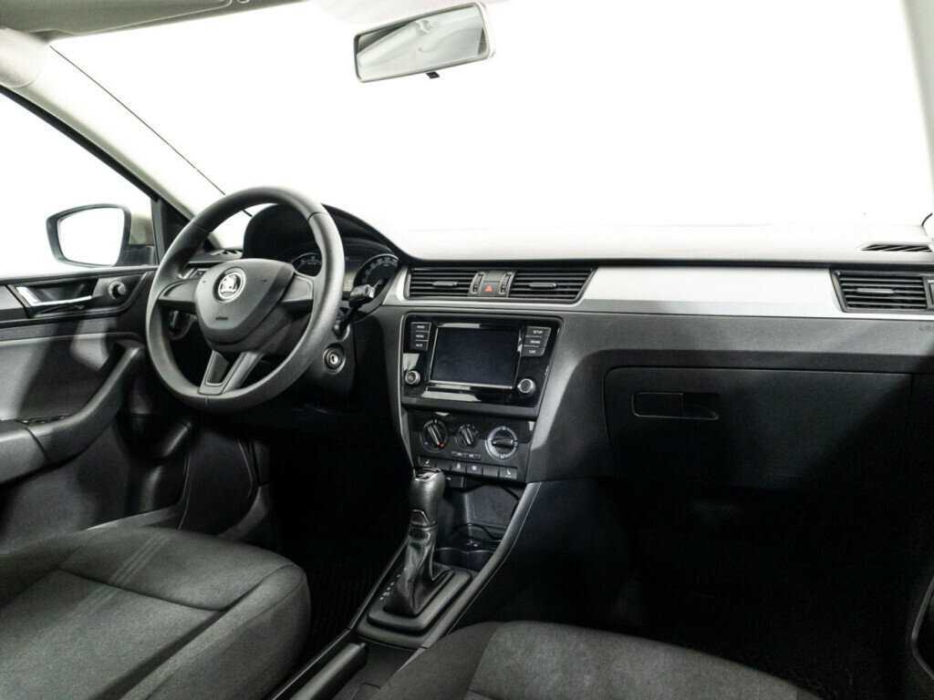 Купить Skoda Rapid, 2019, 117 235 км, фото №9