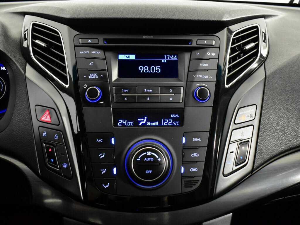 Купить Hyundai i40, 2016, 208 739 км, фото №14