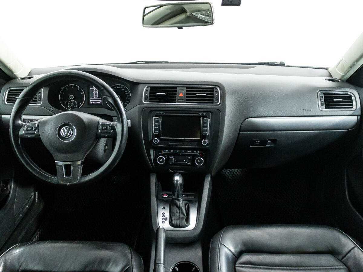 Купить Volkswagen Jetta, 2012, 197 967 км, фото №13