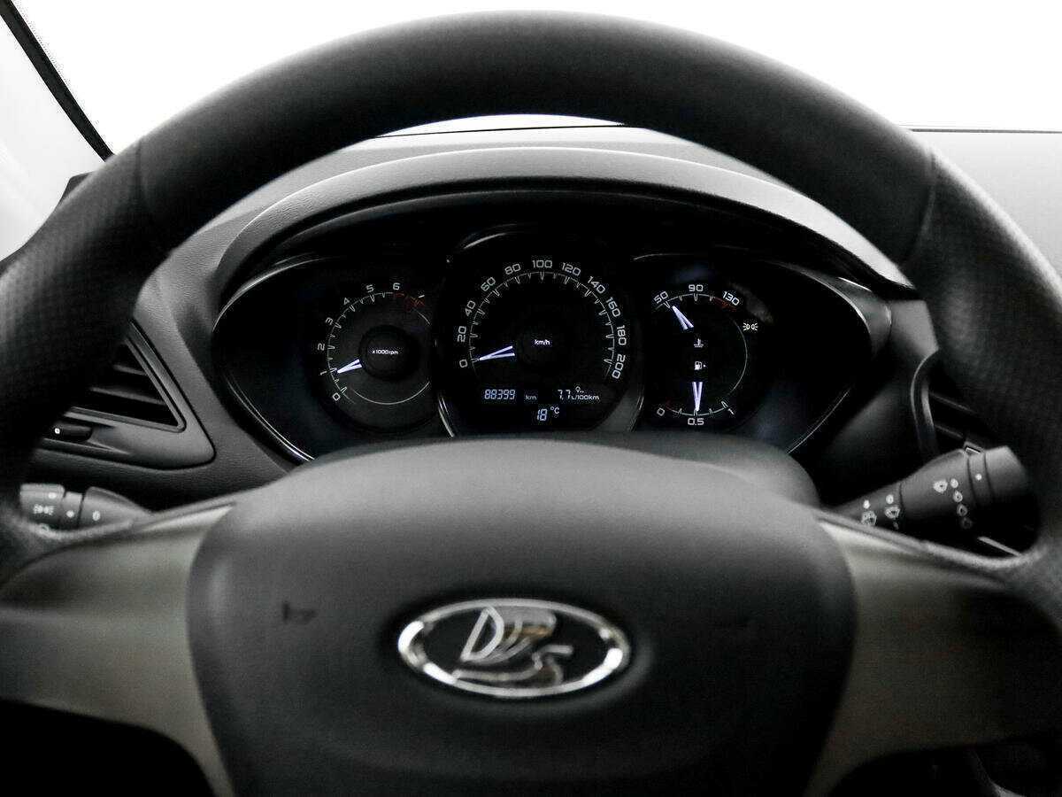 Купить Lada (ВАЗ) Vesta, 2016, 88 398 км, фото №15