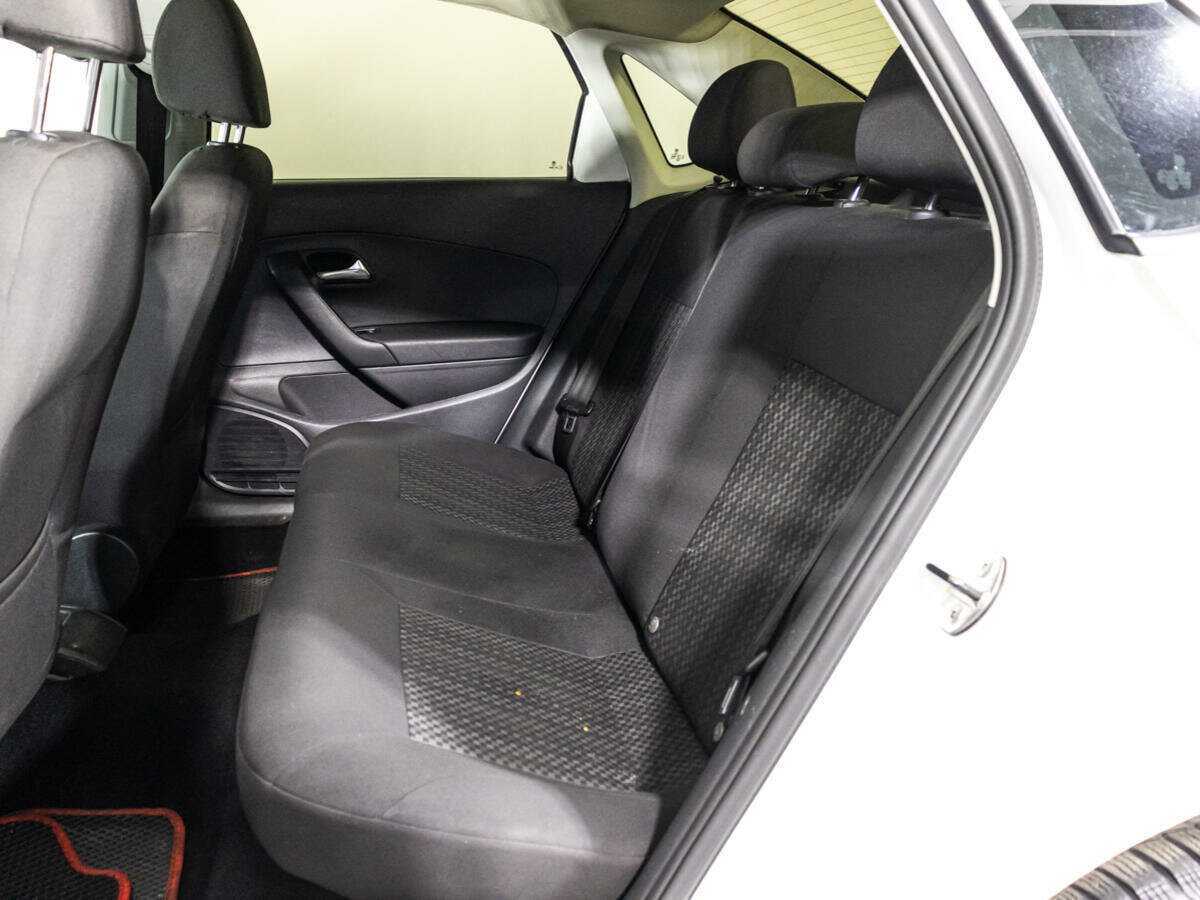 Купить Volkswagen Polo, 2017, 379 603 км, фото №7