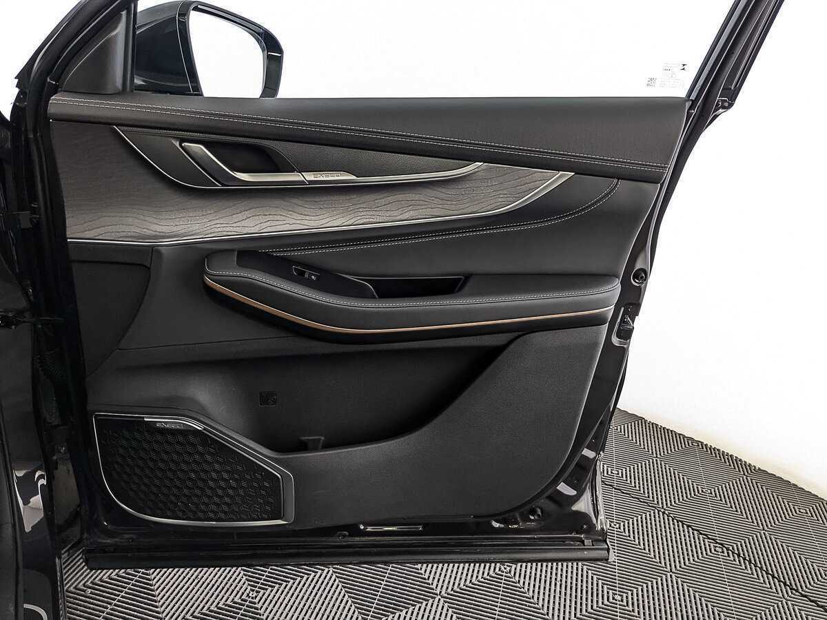 Купить Exeed LX, 2023, 19 542 км, фото №24