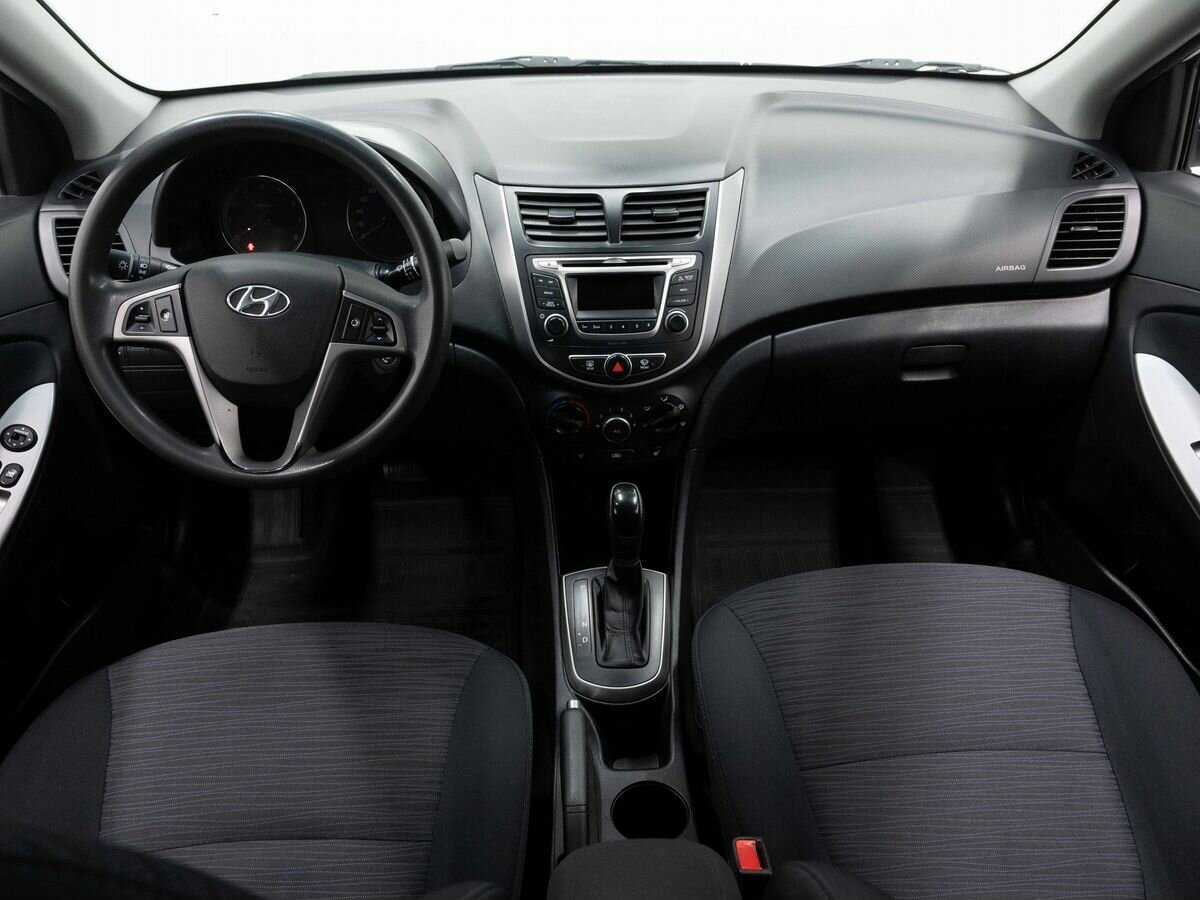 Купить Hyundai Solaris, 2015, 244 000 км, фото №12