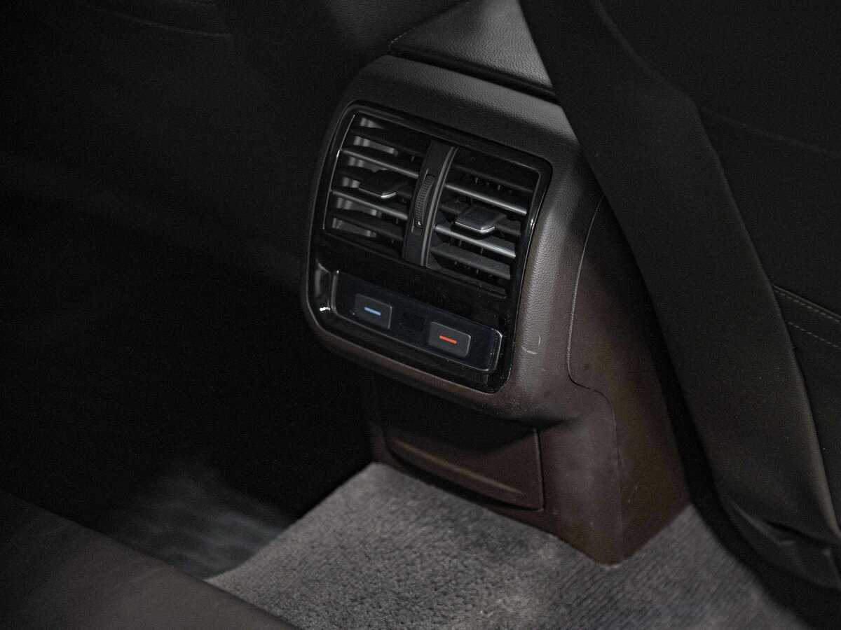 Купить Volkswagen Passat, 2016, 153 225 км, фото №16