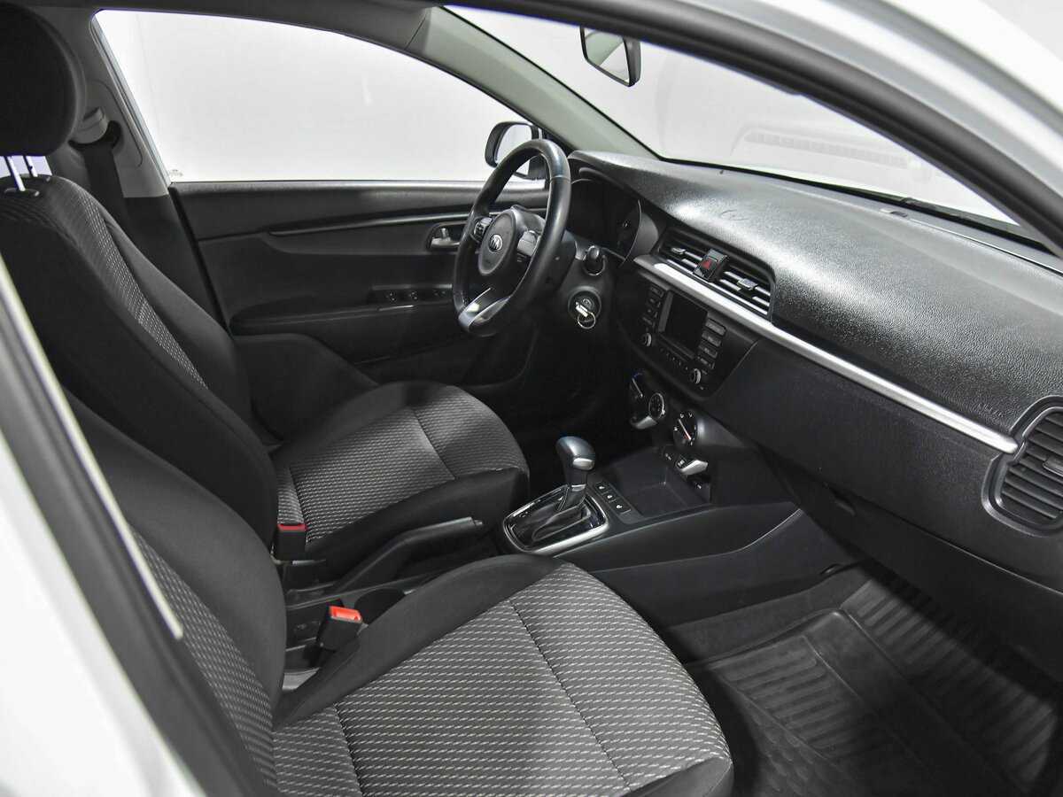 Купить Kia Rio X-Line, 2018, 83 331 км, фото №15