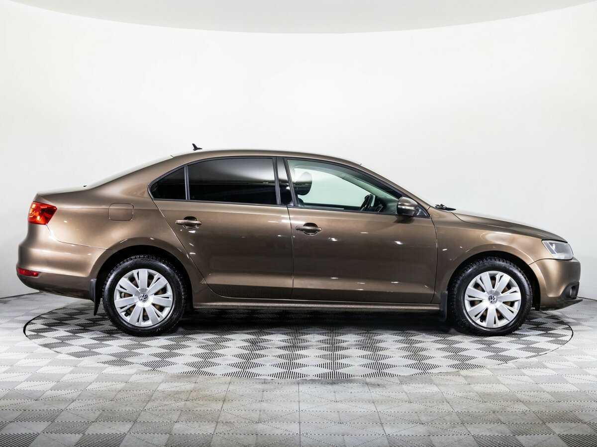 Купить Volkswagen Jetta, 2012, 189 623 км, фото №4