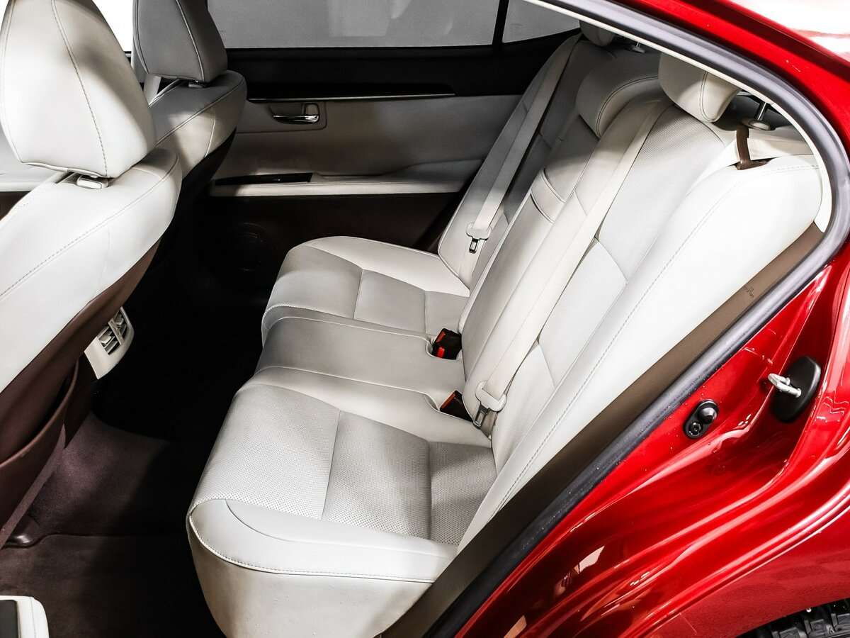 Купить Lexus ES 200, 2016, 114 937 км, фото №13