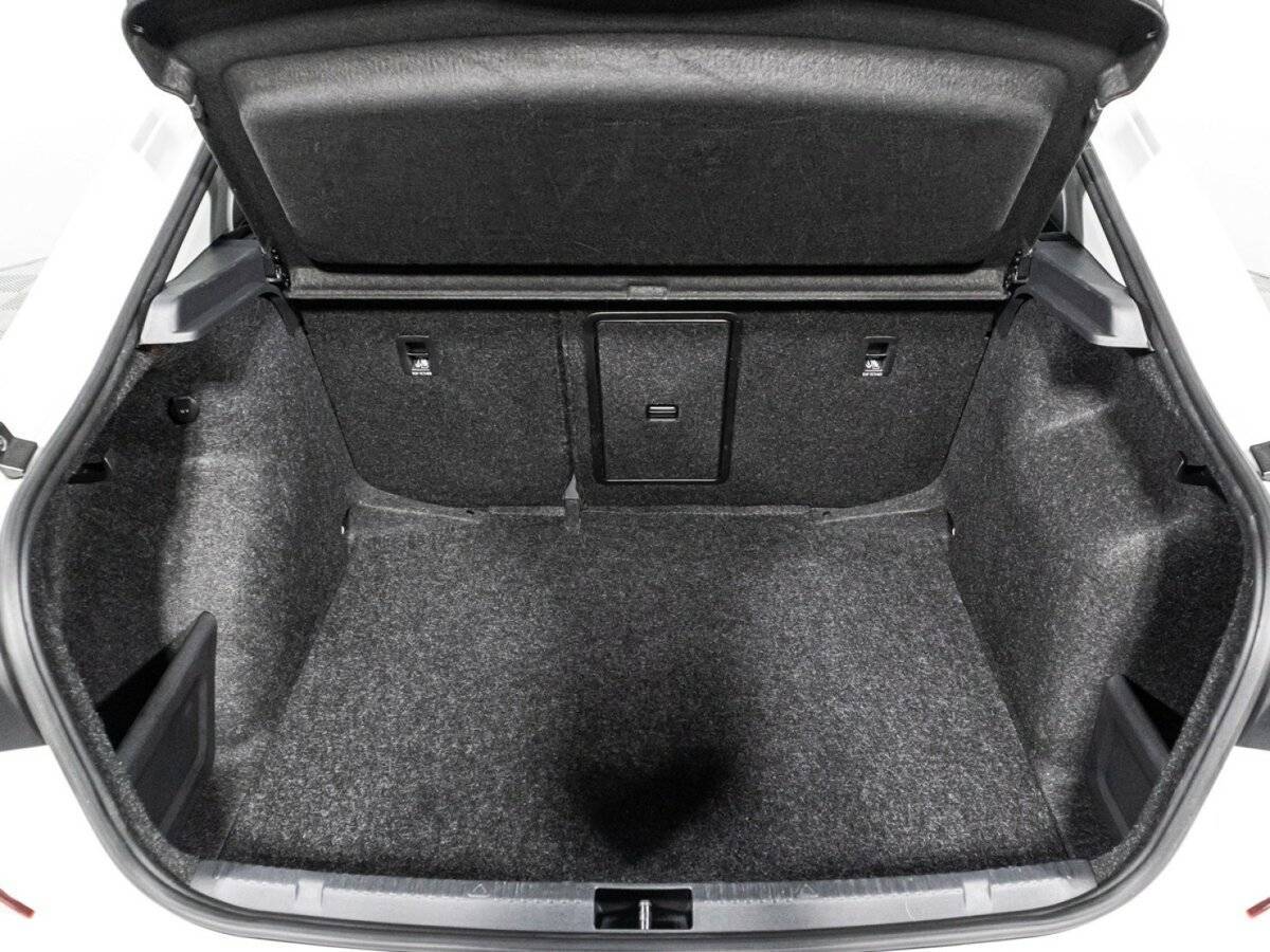 Купить Volkswagen Polo, 2020, 56 884 км, фото №15