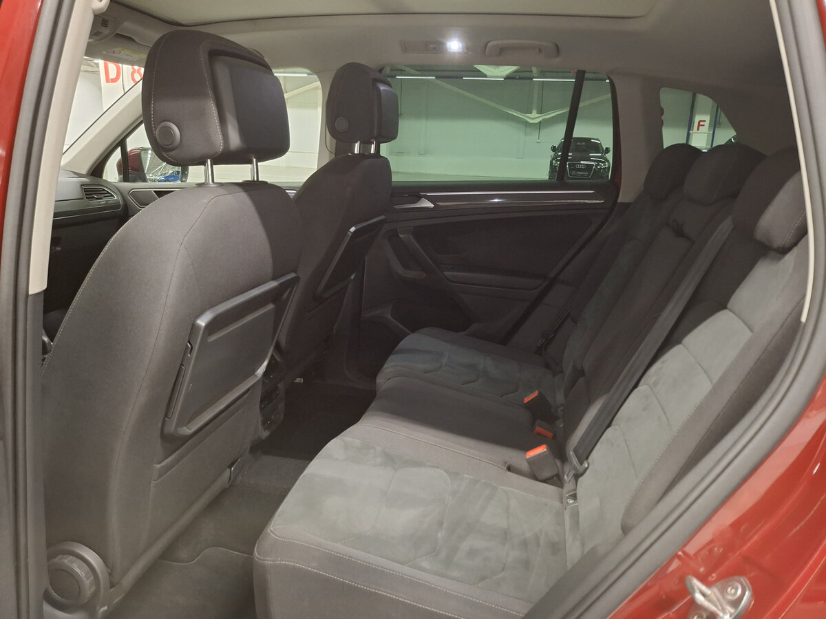 Купить Volkswagen Tiguan II, 2018, 164 822 км, фото №12