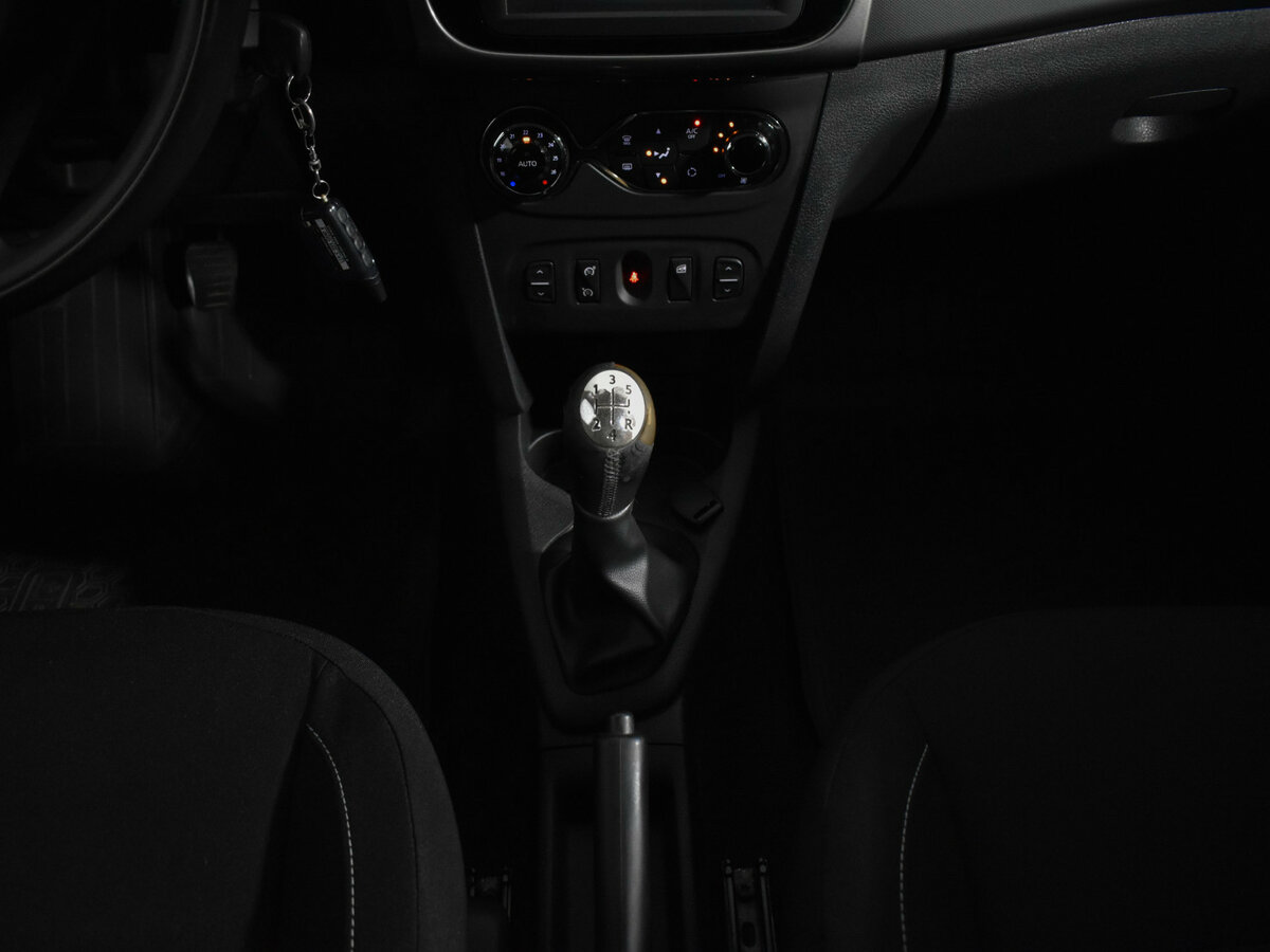 Купить Renault Sandero Stepway II, 2016, 156 052 км, фото №12