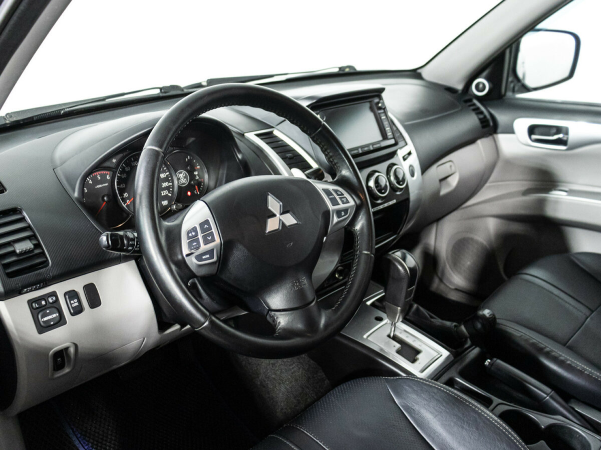 Купить Mitsubishi Pajero Sport II, 2013, 230 570 км, фото №9